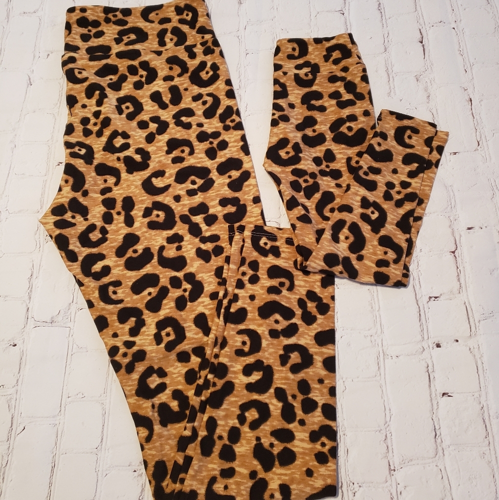 LULAROE LEGGINGS S/M ONLY